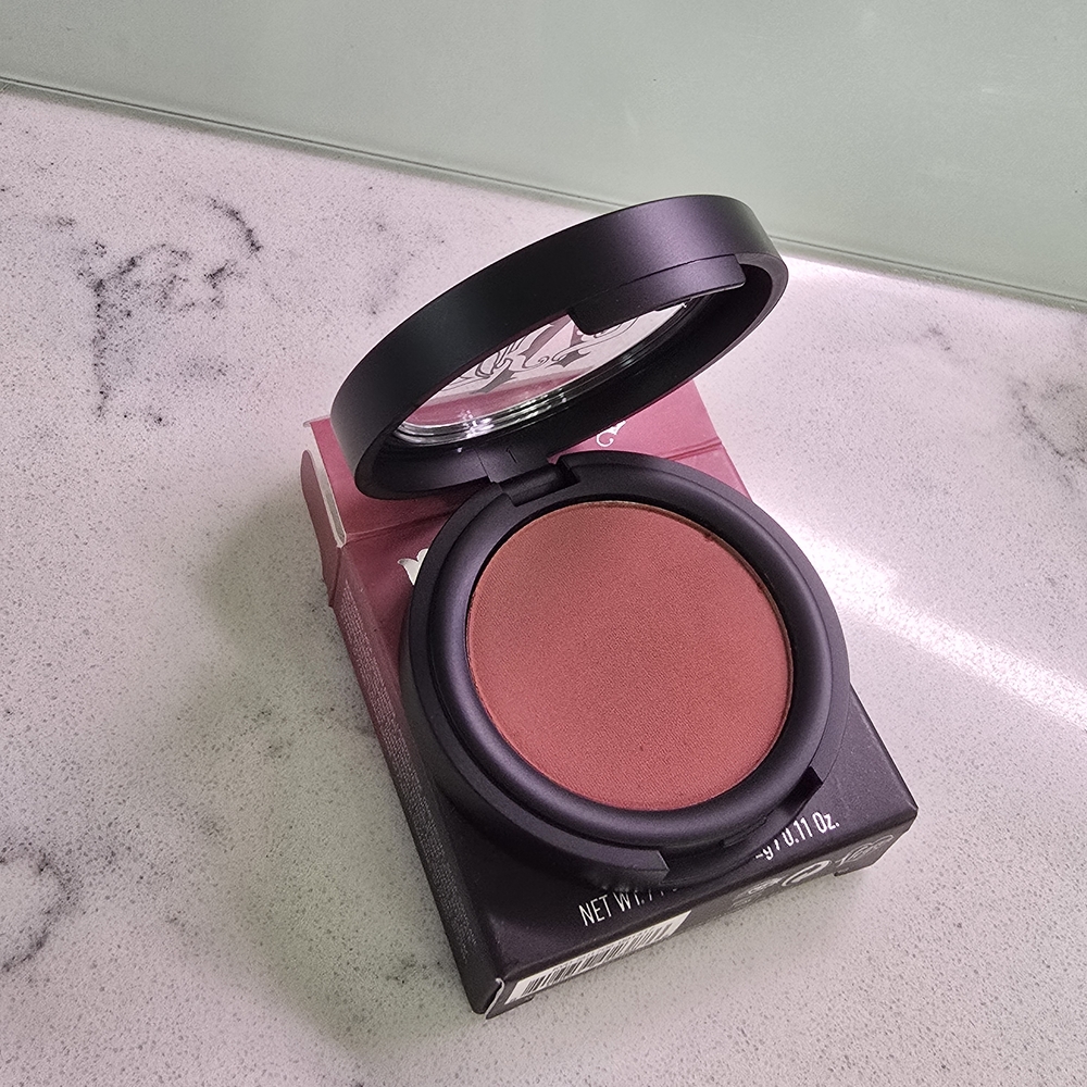 Kat Von D - Lolita Eyeshadow - Picture 3 of 4
